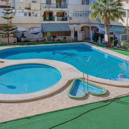 Apartment Santana -19 At Beach With Pool, Garage And Lift Torrevieja Eksteriør bilde