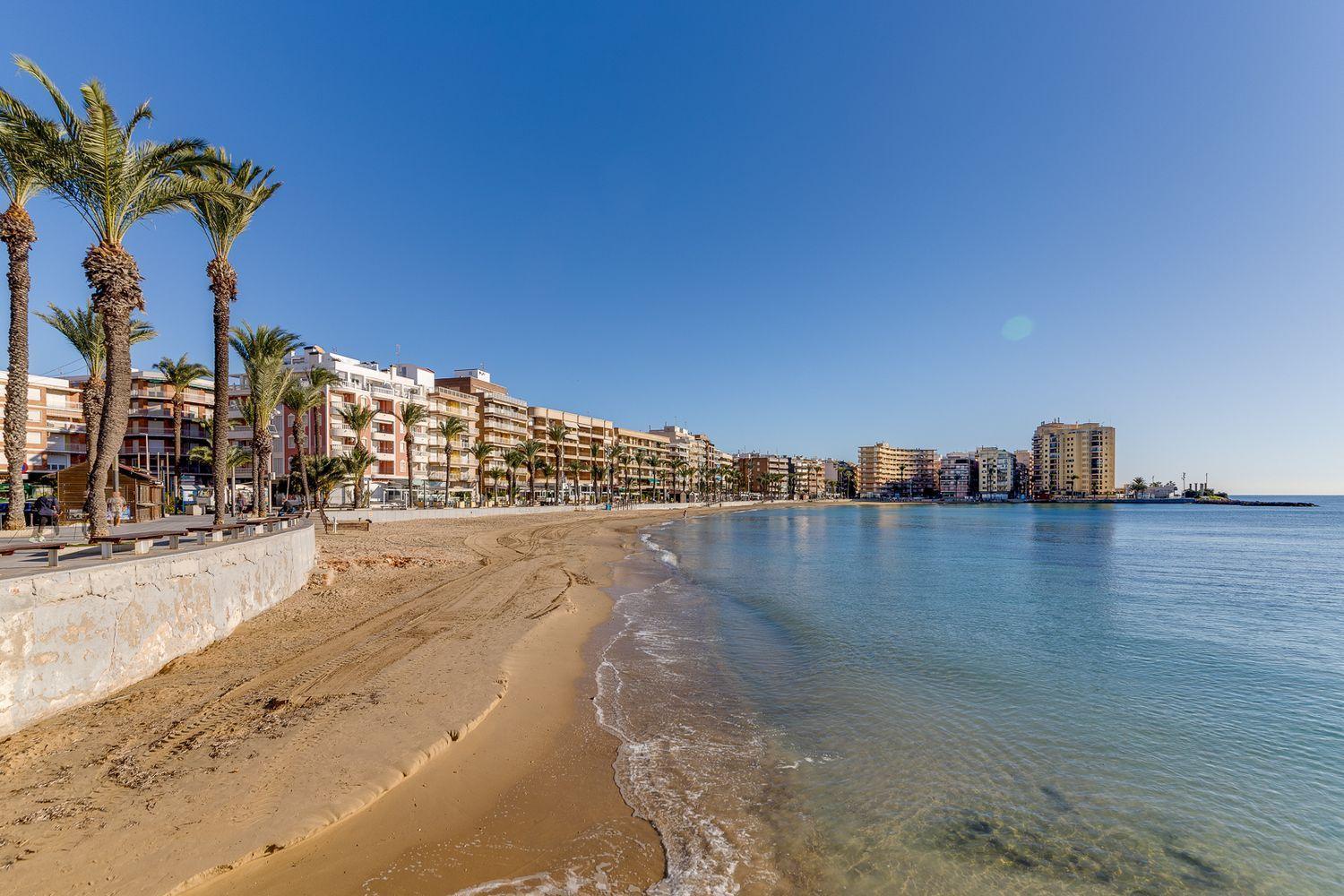 Apartment Santana -19 At Beach With Pool, Garage And Lift Torrevieja Eksteriør bilde